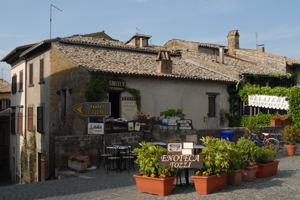 Plan your dining before you travel / Cafe - Orvieto, Italy (c) 2005 Theodore J. Grellner Plan your dining before you travel / Cafe - Orvieto, Italy (c) 2005 Theodore J. Grellner